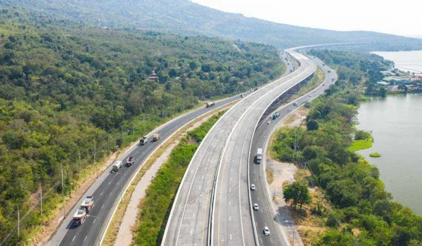 Sarjapur Road stretch that connects the Gattahalli site to nearby tech parks